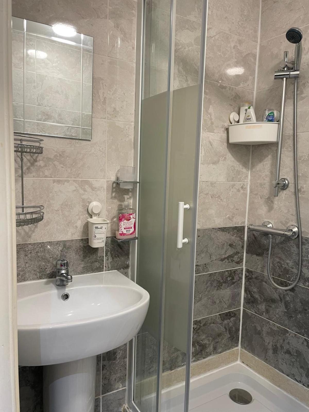 לונדון Accommodation Plus מראה חיצוני תמונה